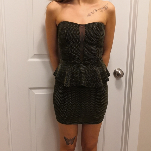 Strapless Peplum dress - Picture 1 of 8